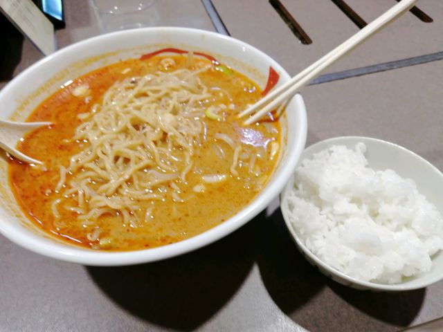 辛味噌ラーメンと半ライス_天鳳