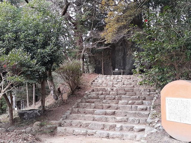 公園の入口:左側にトイレがあります。_石山観音公園