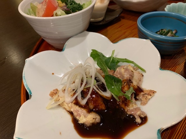 品書きの天ぷらの代わりに鶏肉料理_太閤本店 伏見店