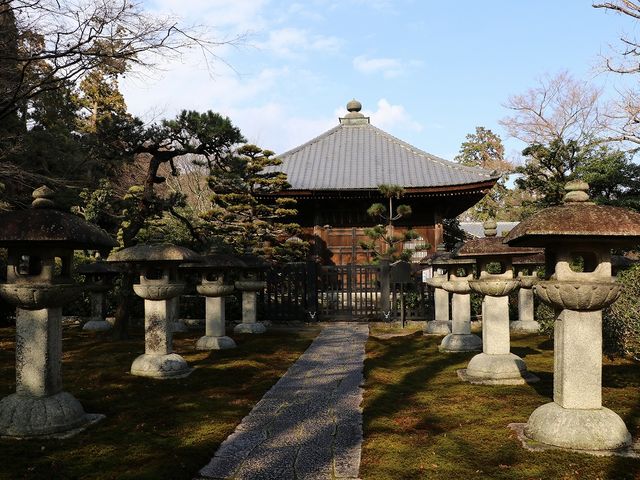 厳かな雰囲気。_慈眼堂