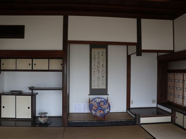 床の間のある部屋。_一松邸