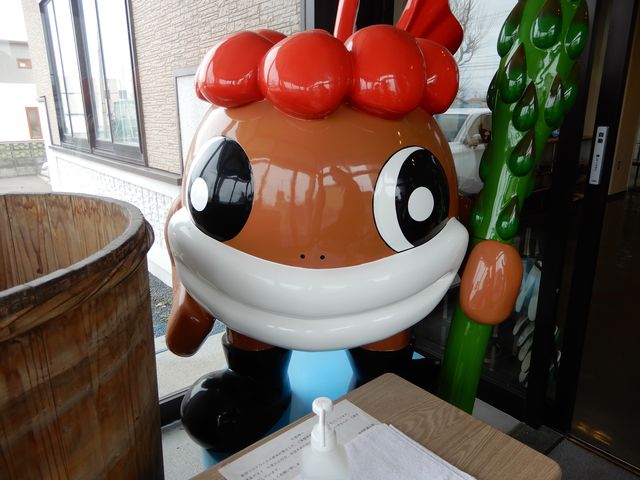 入り口には、たら丸ちゃんが^^_岩内町郷土館