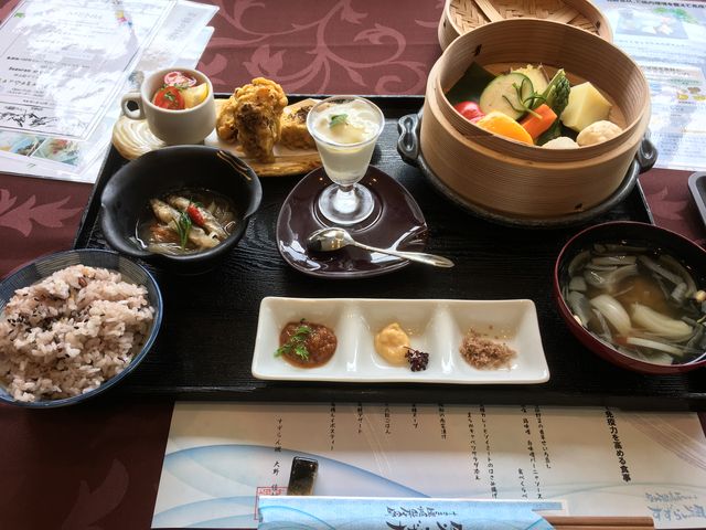 薬膳ランチ。_駒ヶ根高原リトリート すずらん颯