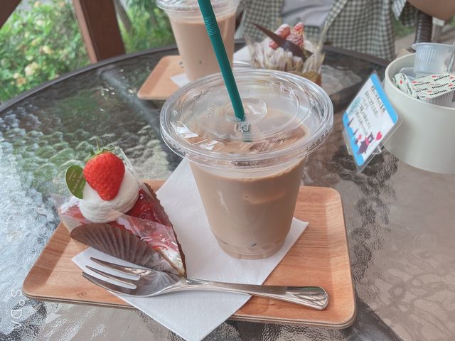 イチゴのタルトです_レマンの森