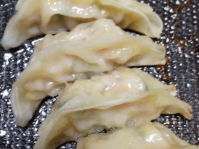 簡単に焼き上がります_餃子研究所