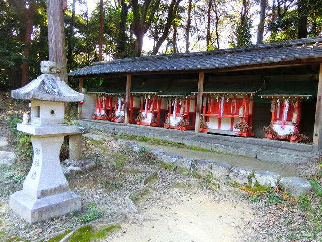 鞍岡神社
