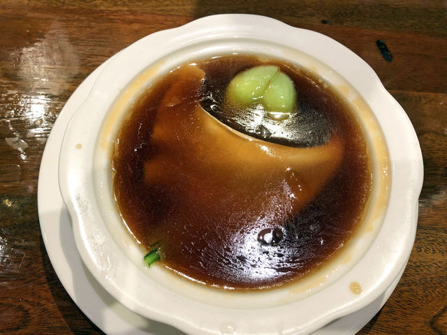 土鍋入りフカヒレ姿煮_パンダレストラン