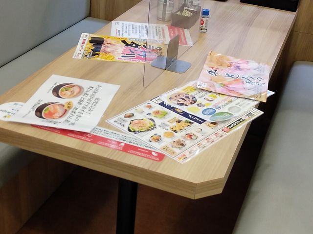 テーブル席_かっぱ寿司 焼津店