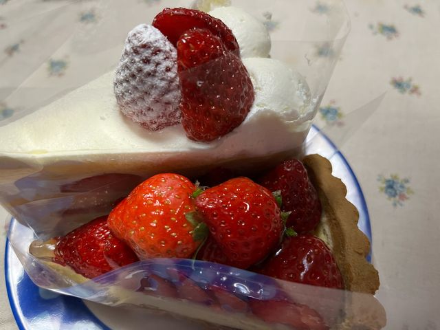 苺のタルトとショートケーキ_Delices du palais 天王寺MIO店