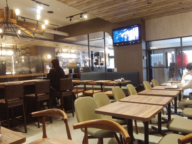 お客さんはゆったりと寛いでいました。_PRONTO プロント 品川高輪店