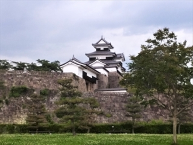 城山公園から見える小峰城 _城山公園