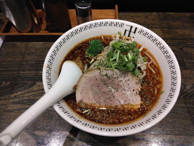 オーソドックスなラーメンを頂きました。_スパイス・ラー麺 卍力 西葛西店