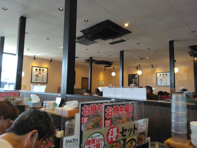 店舗はどこも広く綺麗です。_丸源ラーメン 市川大野店