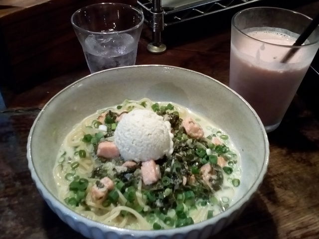 サーモンと岩のりのクリームソースパスタ_洋麺茶屋牧家 伊達店