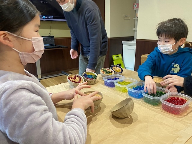 模擬玉作成体験_有限会社豊田煙火