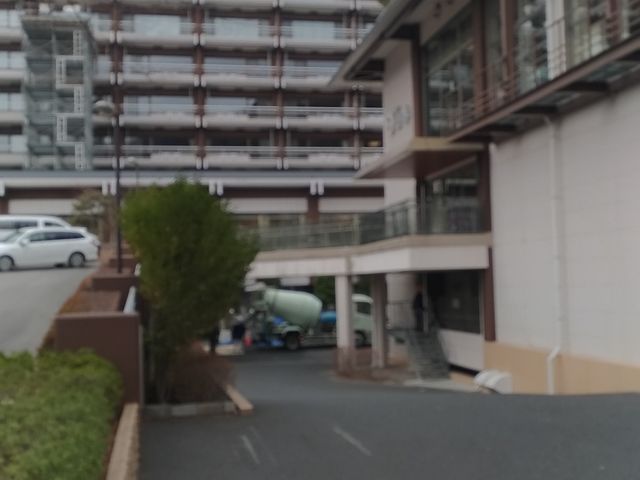 ガーデンスパ(プール、駐車場)連絡通路!_日光きぬ川ホテル三日月