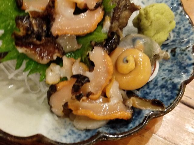 サザエ刺身・638円_清水まぐろと貝焼 馬鹿貝