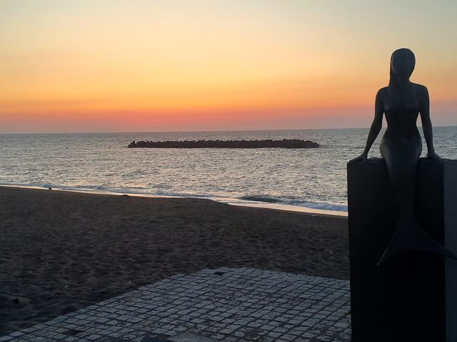 人魚姫の像_恋人の聖地・鵜の浜温泉海岸