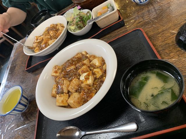 麻婆豆腐丼_おざわ屋食堂