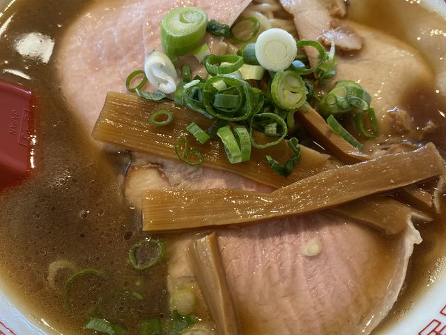 醤油豚骨で、ザ和歌山ラーメンです!_元車庫前まる宮