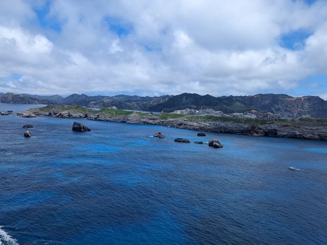 南島の近くを飛びました。_父島パラセール