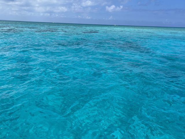海がほんとにキレイでした!_サンエイト池間島