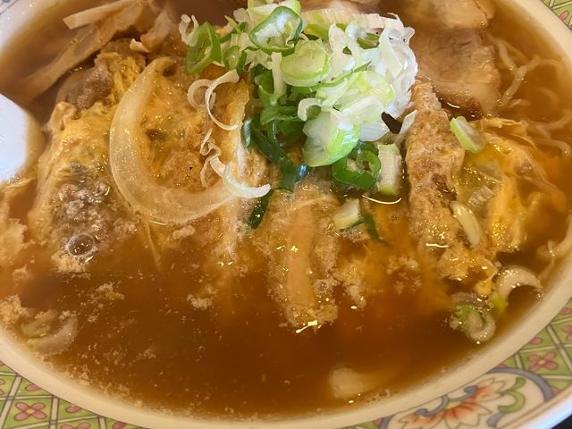 カツラーメン
発祥の地_奈良岡屋