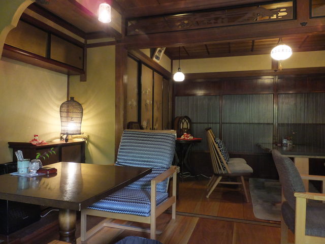 ジャズが流れる店内_茶房 布久庵
