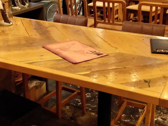 テーブル席_ビストロ チキート BISTRO CHICKEAT 静岡呉服町店