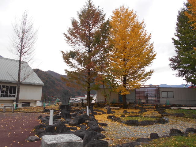 トシローさんの小説「雪国」の碑の投稿写真1