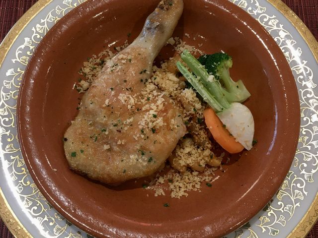 鶏もも肉か鱈が選べました。_ホテルオークラ東京ベイ