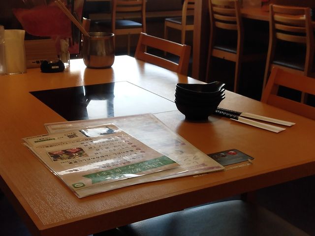 テーブル席_肉ふじ 静岡パルシェ店