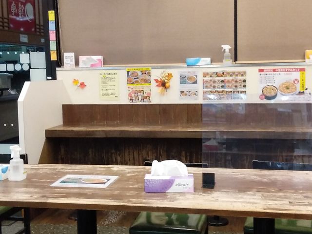 テーブル席_鐘庵東名小笠パーキングエリア店