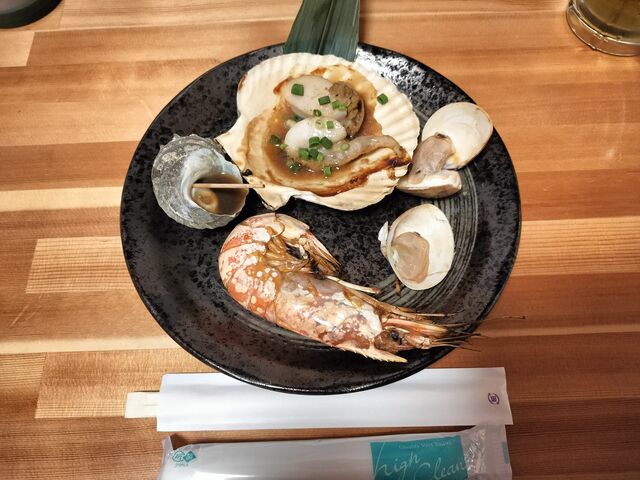 地元の海産物の浜焼き_浜焼き おおとら
