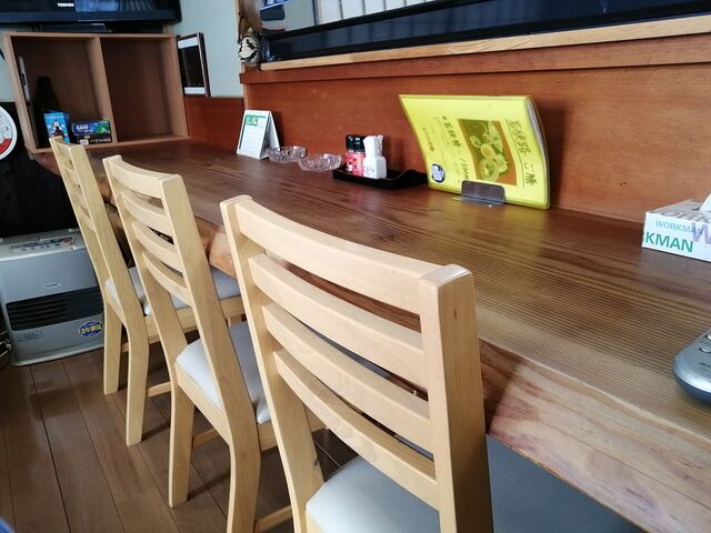 カウンター_宝来屋