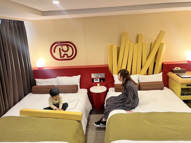 ドムドムハンバーガールーム_レンブラントスタイル札幌