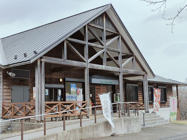 外観はこんな感じです_山の駅たかはら