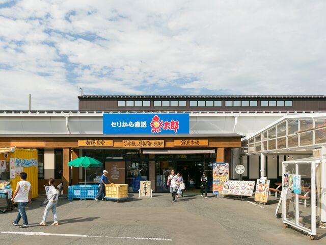 市場の入口_魚太郎 本店 鮮魚市場