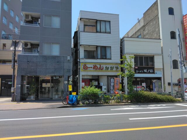 江戸川区役所の向かい側にあります。_なかや