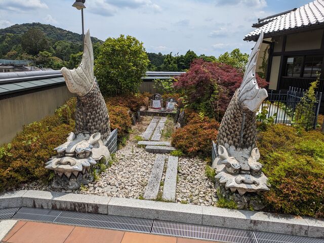 鯱_清水順正・おかべ家