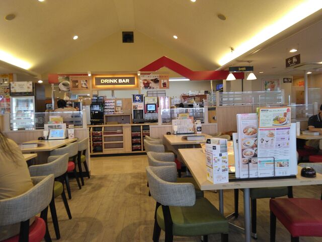 いつ来ても綺麗で快適な店内です、デニーズ。_デニーズ西葛西店