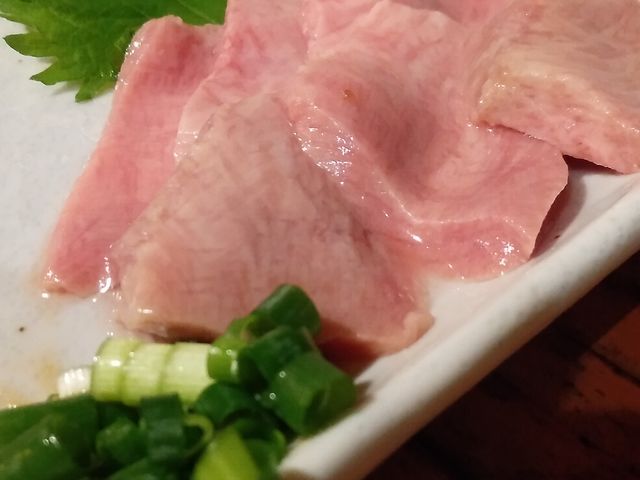 上タン刺し_隠れ家居酒屋 タンだらぁ