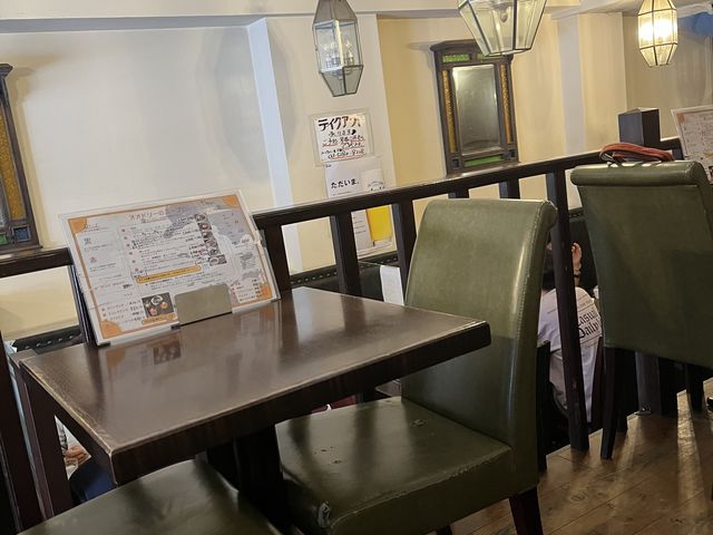 素敵な店内 2階席です_鴻