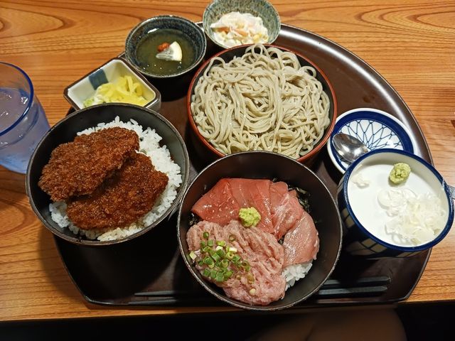 ソースカツ・マグロ丼・蕎麦セット_いっちょう 伊勢崎下植木店
