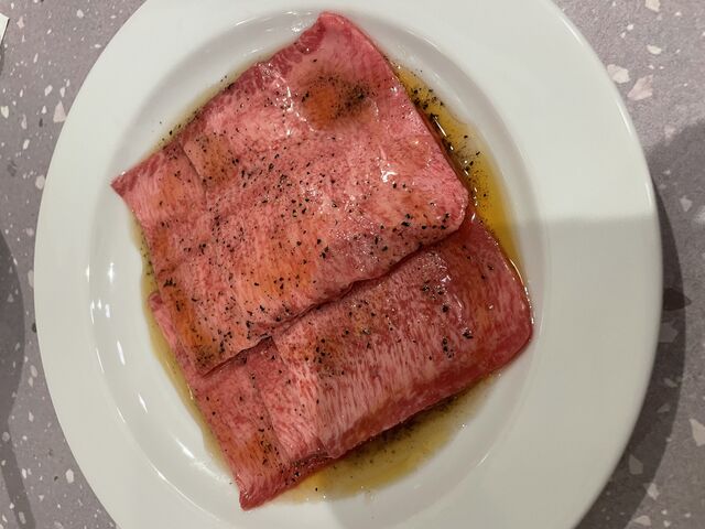店長オススメ!生タン塩!_焼肉エクボ