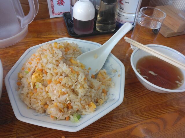 ボリューム満点のチャーハンです。_東大楼