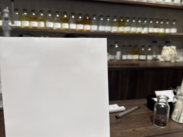 紙袋は有料100円でした_MY ONLY FRAGRANCE TOKYO Solamachi