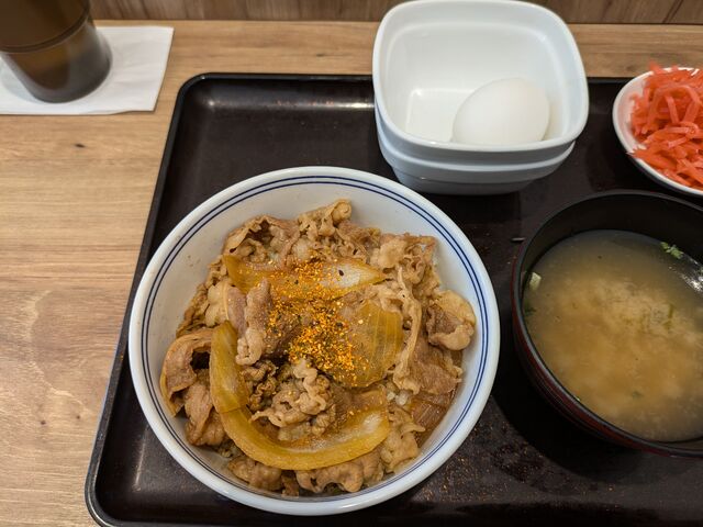 朝牛セット(半熟玉子)_吉野家4号線黒岩店