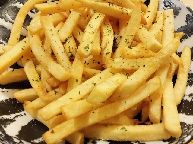 熱々ポテト_餃子のかっちゃん 池袋東口店
