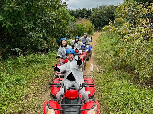 バギーでもゆっくり、慎重に、安全運転。_YOLO farm